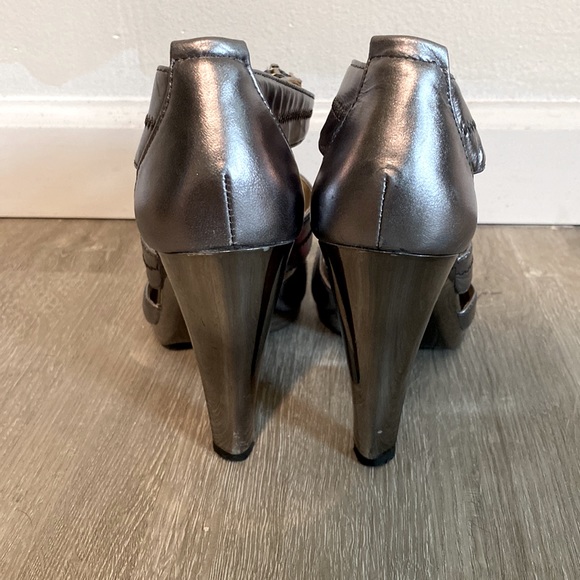 Michael Kors Heels - Picture 4 of 6